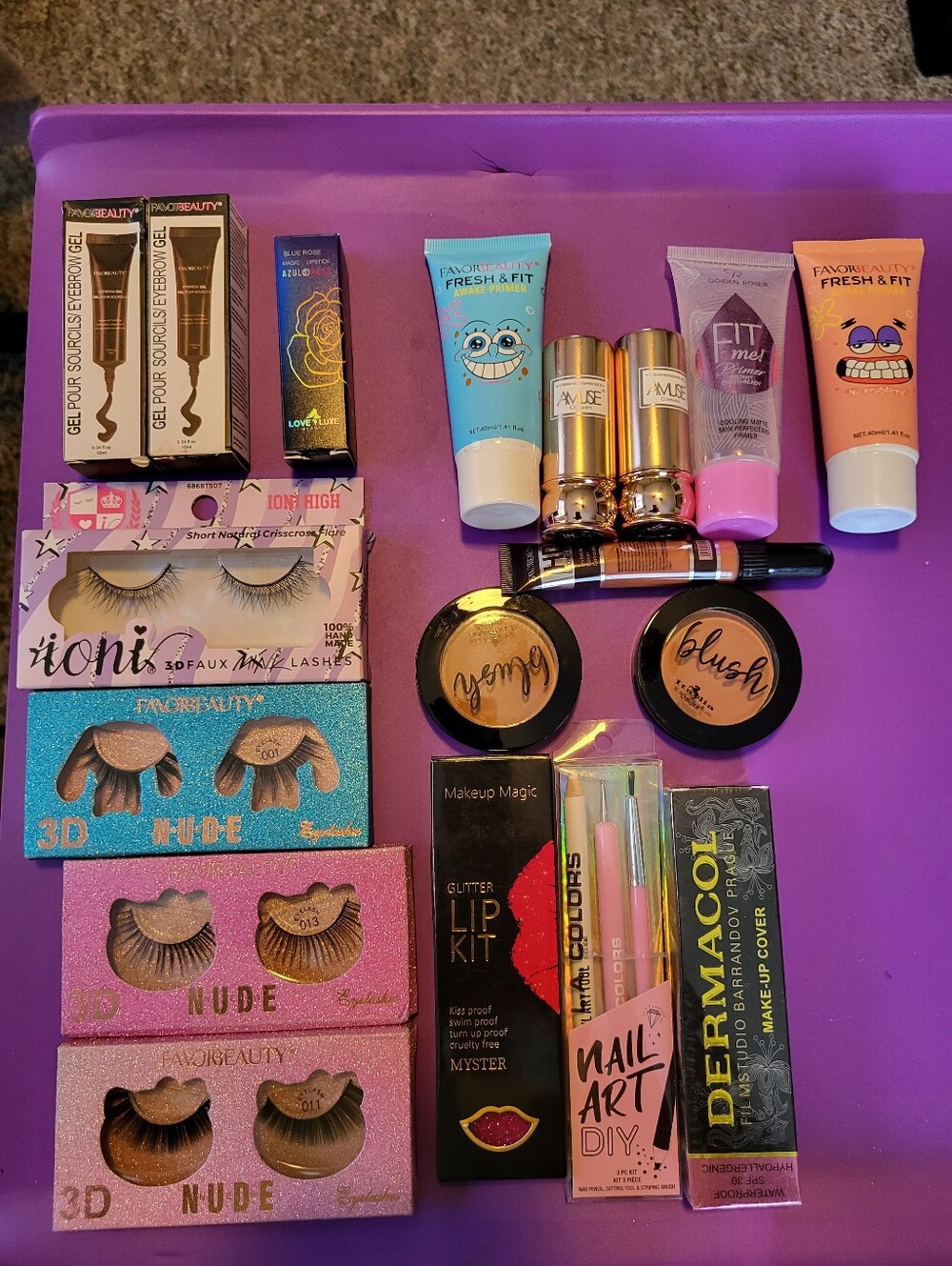 Assorted Women’s Makeup Set — Pink & Blue Shades